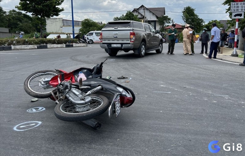 Giấc mơ thấy mình bị tai nạn xe máy là điềm báo về sự thiếu an toàn trong cuộc sống của bạn